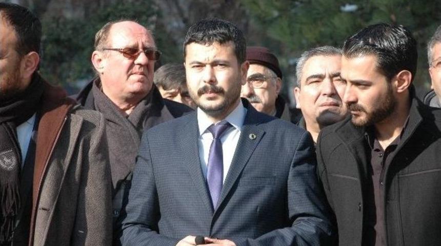 &Uuml;lk&uuml;c&uuml;ler Uygur T&uuml;rkleri İ&ccedil;in Başlattığı İmza Kampanyasını Sonlandırdı