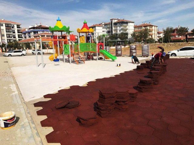 Aksaray’da Şehrin Dört Bir Yanına Modern Parklar Yapılıyor