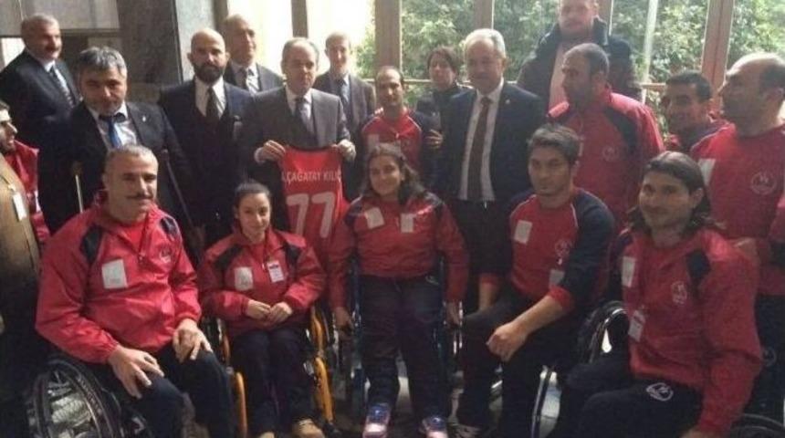 Yosk&rsquo;tan, Başbakan Davutoğlu&rsquo;na Ve Bakan Kılı&ccedil;&rsquo;a 77 Numaralı Forma