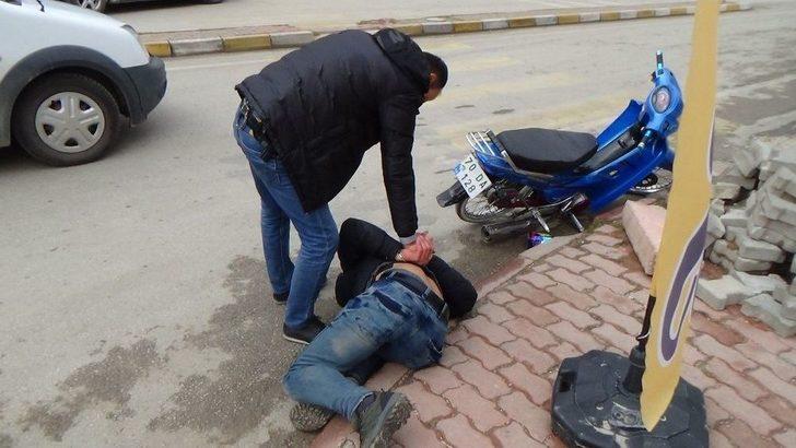 Polis, Silahlı Gaspçıları Maskelerinden Yakaladı G1