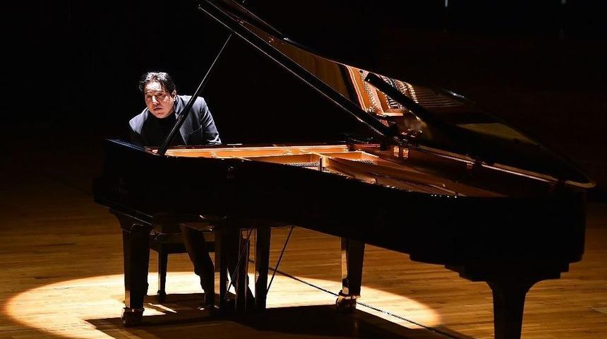 Fazıl Say &ldquo;atat&uuml;rk Anısına&rdquo; &Ccedil;aldı