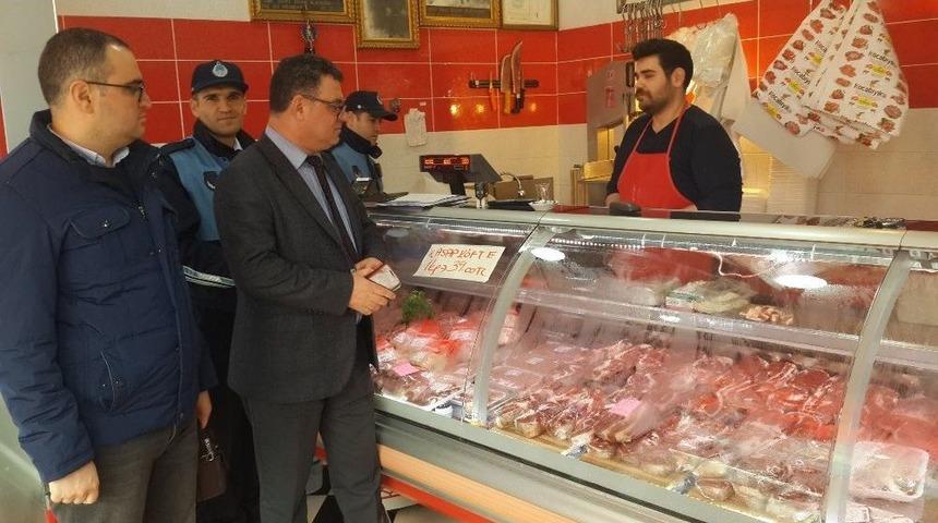 S&ouml;ke Belediyesi Et Ve Et &Uuml;r&uuml;n&uuml; Satan İşletmeleri Denetledi