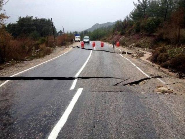 Kumlucalı Üreticiler Yaralarını Sarmaya Çalışıyor