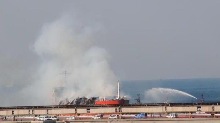 Yanan Gemide Patlama Riski