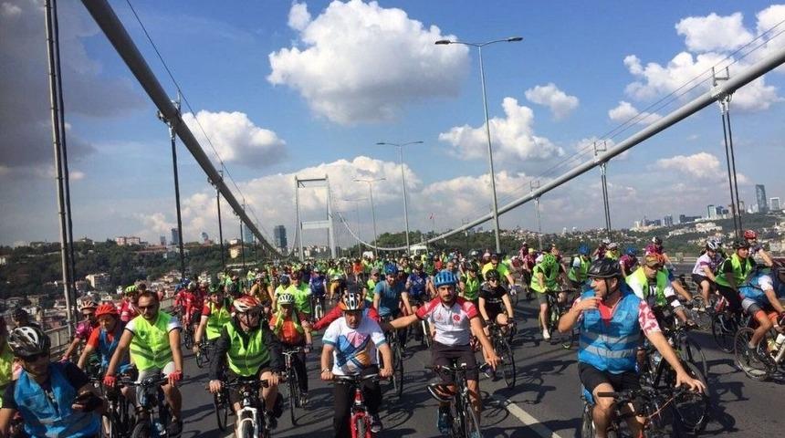 Milletvekili Ilıcalı Avrupa Hareketlilik Haftası İ&ccedil;in Pedal &Ccedil;evirdi