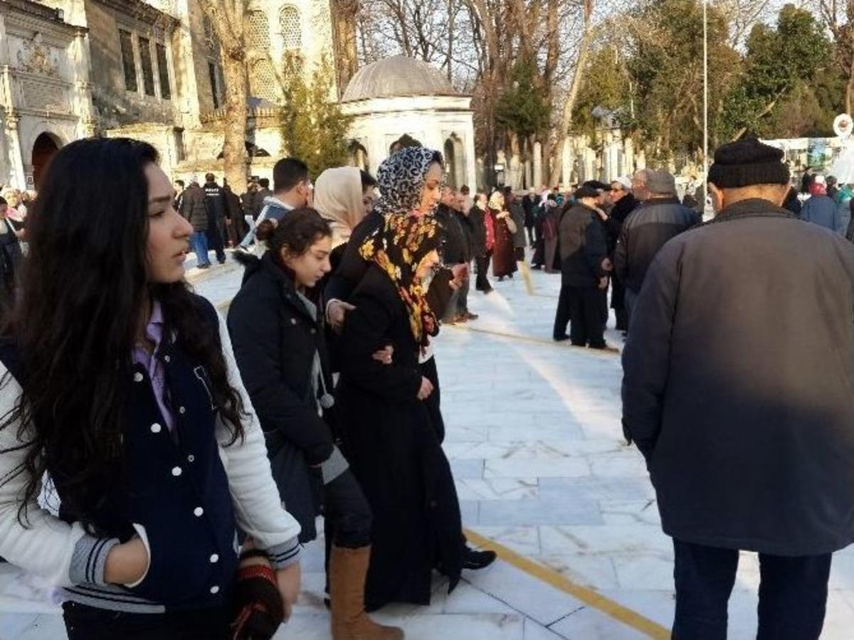 &Ouml;fkeli Koca Eşini &Ouml;ld&uuml;r&uuml;p İntihar Etti