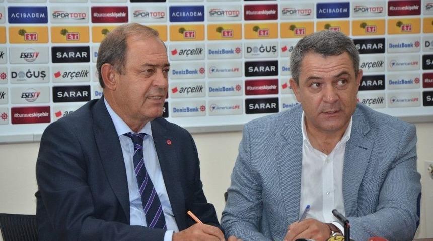 Y&uuml;cel İldiz Eskişehirspor&rsquo;a 1 Yıllık İmzayı Attı