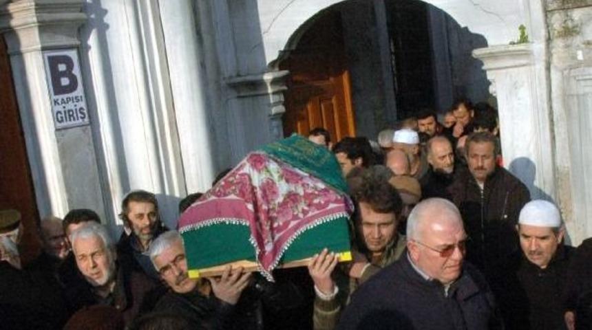 Boşanmak Isteyen Eşini &Ouml;ld&uuml;r&uuml;p Intihar Etti