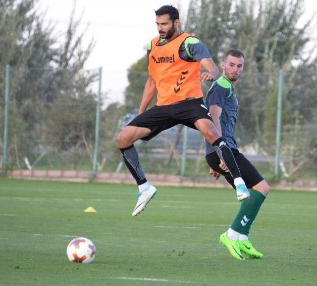 Atiker Konyaspor, Vitoria Sc Maçı Hazırlıklarını Sürdürdü