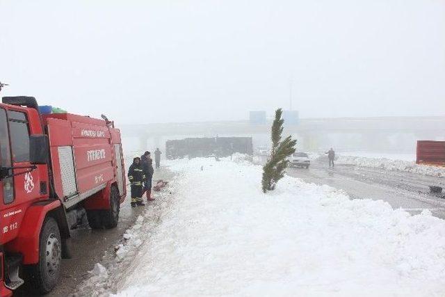 Afyonkarahisar&rsquo;da Zincirleme Trafik Kazası 2