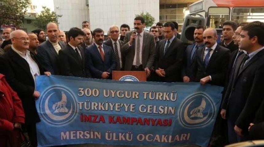 Mersin'de, Uygur T&uuml;rkleri I&ccedil;in 30 Bin Imza Toplandı