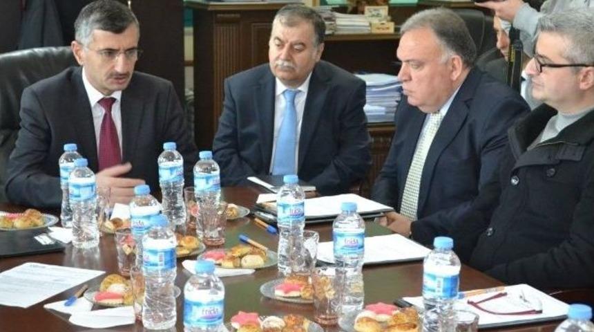 Vali Bektaş, Turgutlu Osb Toplantısına Katıldı