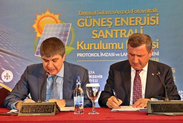 Antalya’daki Çiftçilere Ücretsiz Elektrik Geliyor