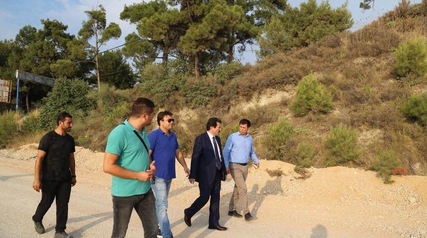 Karanlık Liman İle Kumkale Arasındaki Yolda Çalışmalar Devam Ediyor