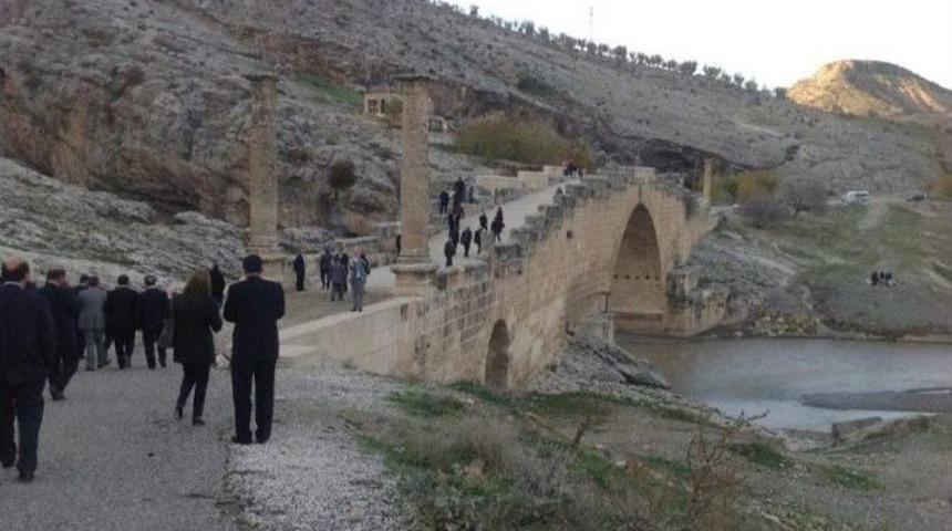 Muhtarlar Tarihi Ve Turistik Yerleri Gezdi