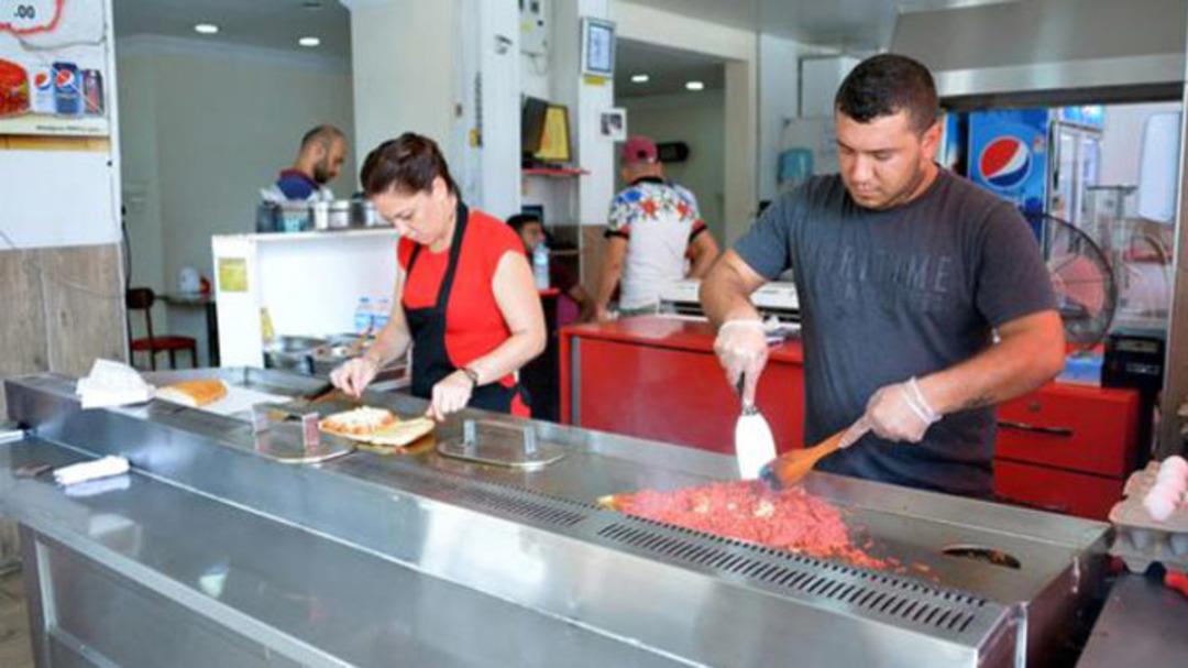 Tost makinesi bozulunca ortaya &ccedil;ıktı! Yok satıyor...