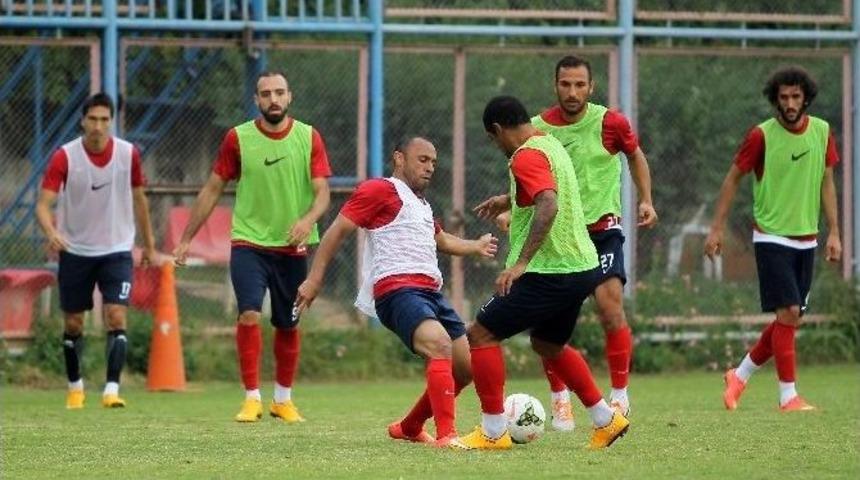 Mersin İdmanyurdu, Torku Konyaspor Ma&ccedil;ının Hazırlıklarına Ara Vermeden Başladı