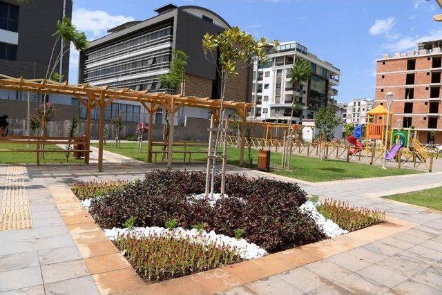 Konyaaltı Belediyesi’nden Uncalı Mahallesi’ne Modern Park