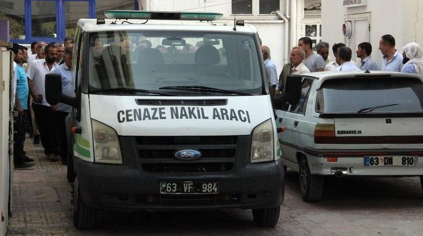 Miras Davasında Dehşet Sa&ccedil;tı: 1 &Ouml;l&uuml;, 1 Ağır Yaralı