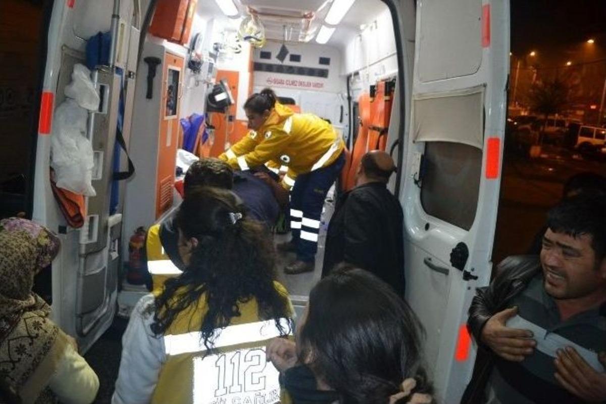 Kula&rsquo;da Trafik Kazası: 2 Yaralı