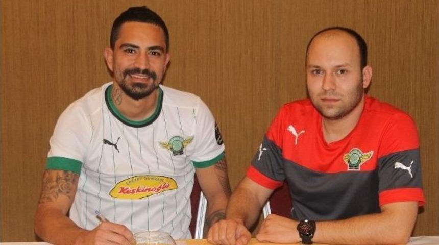 Galatasaraylı Yiğit G&ouml;koğlan Akhisar Belediyespor&rsquo;da