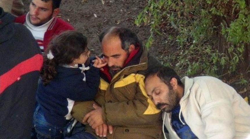 Mersin&rsquo;de Tekneyle İtalya&rsquo;ya Gitmek İsteyen 107 Ka&ccedil;ak Yakalandı