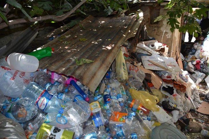 Belediye Ekipleri Çöp Evi Temizledi G4