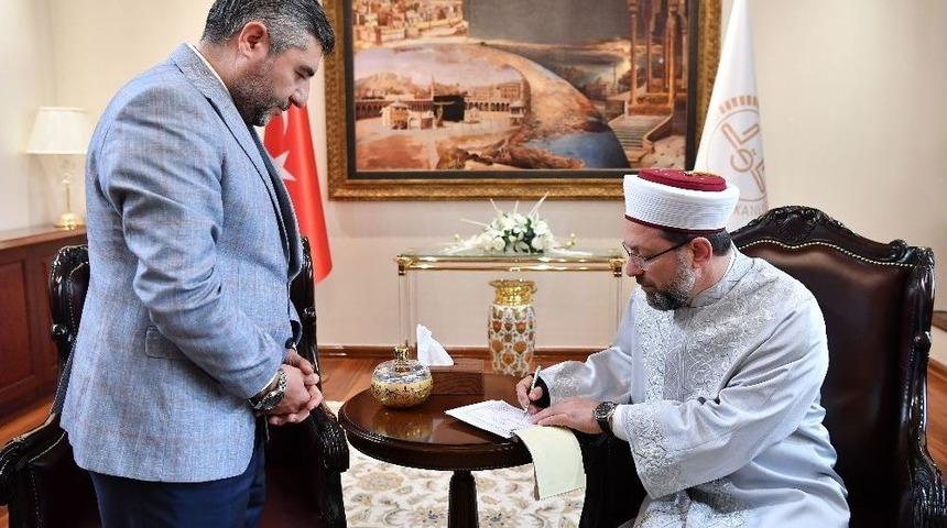 Tdv’ye Kurban Bağışında Bulunan Diyanet İşleri Başkanı Erbaş’tan Vatandaşlara Çağrı