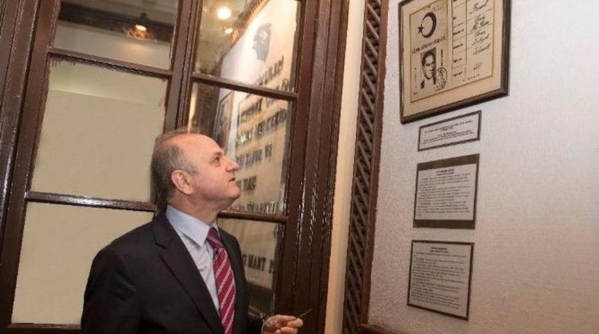Vali &Ccedil;akacak, Atat&uuml;rk Evi Ve M&uuml;zesi&rsquo;ni Ziyaret Etti