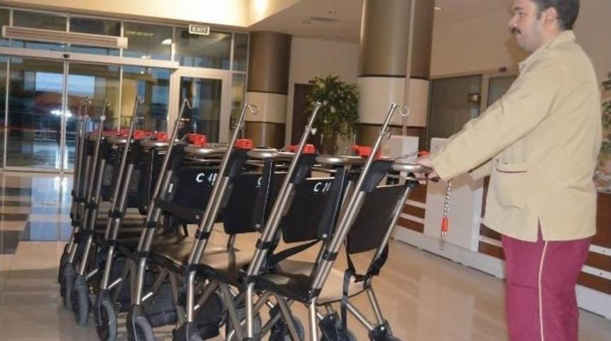 Ak&uuml; Hastanesine Yeni Malzemeler Alındı