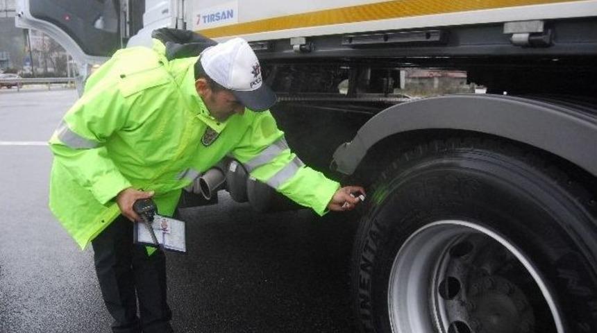 Bolu Dağı&rsquo;nda Kış Lastiği Denetimi