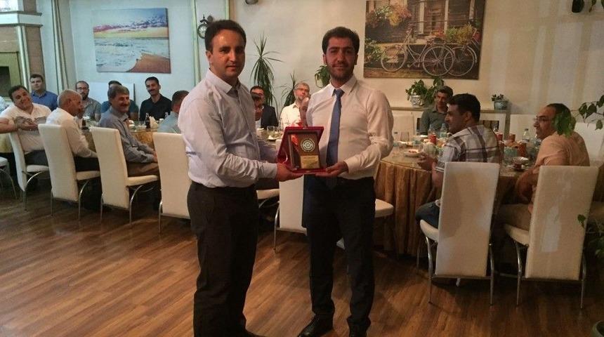 Kaymakam D&uuml;ndar&rsquo;dan G&ouml;rev Yerleri Değişen Hakim Ve Savcılara Veda Yemeği