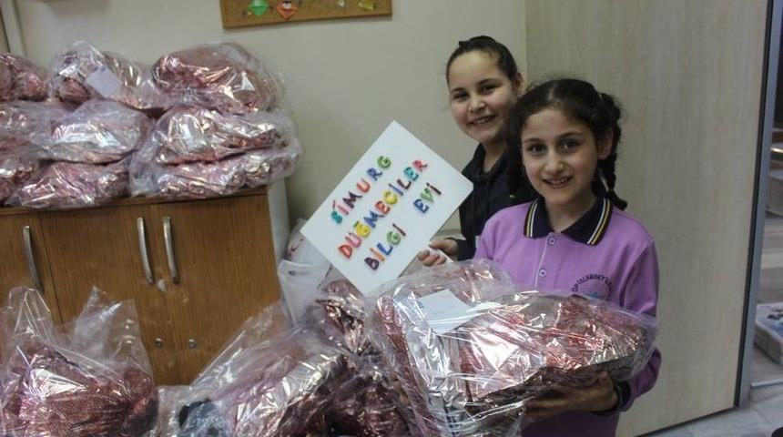 Simurglu &Ouml;ğrencilerden Gevaş İlkokulu&rsquo;na G&ouml;n&uuml;l K&ouml;pr&uuml;s&uuml;