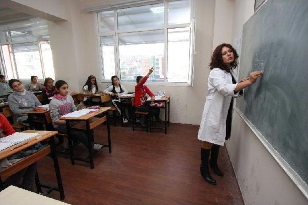 Bayraklı Gen&ccedil;lik Ve Eğitim Merkezi B&uuml;y&uuml;yor