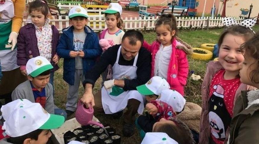 G&ouml;lyaka&rsquo;da Minik Eller Tohum Ekti