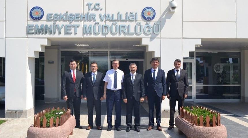 Şener&rsquo;den İl Emniyet M&uuml;d&uuml;r&uuml; Din&ccedil;&rsquo;e Veda Ziyareti