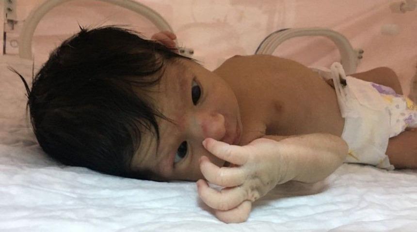 Belediye Otoparkında Bir Haftalık Bebek Bulundu