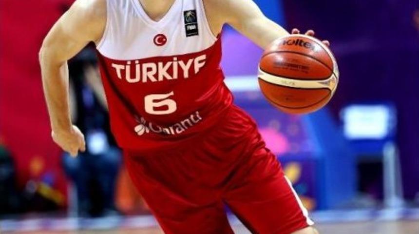 Cedi Osman: "milli Formayı Giymek İ&ccedil;in Sabırsızlanıyorum"