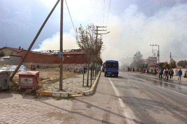 Tavşanlı’da Kullanılmayan Kümes Ve Atölyede Yangın