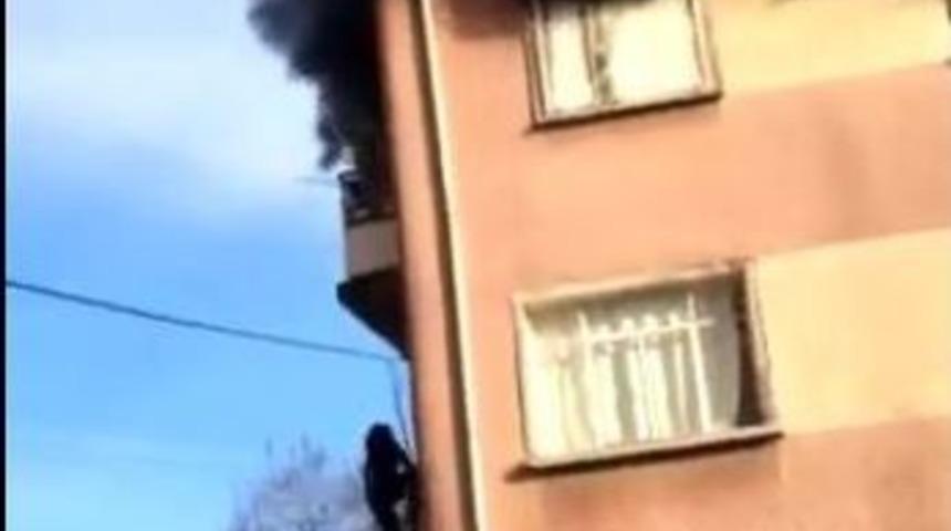 Alev Kapanından B&ouml;yle Kurtuldular