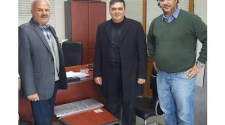 Başkan Yal&ccedil;ın, İl&ccedil;ede Faaliyet G&ouml;steren Bir Fabrikayı Ziyaret Etti