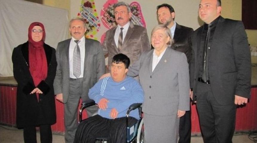 Vezirk&ouml;pr&uuml;&rsquo;de 40 Engelliye Tekerlekli Sandalye