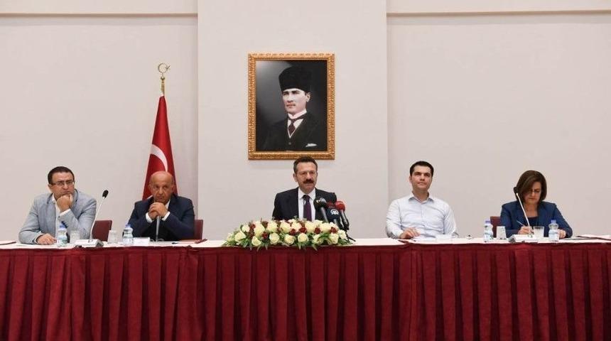 Uyuşturucu İle M&uuml;cadele &Ccedil;alışmalarını Değerlendiren Vali Aksoy: