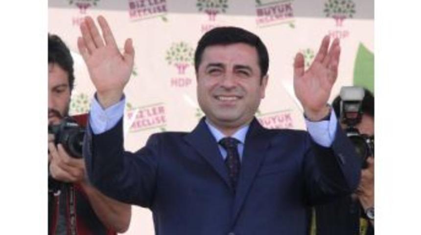 Demirtaş'ın Yargılandığı Dava Ertelendi