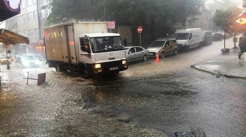 Tekirdağ’da Sağanak Yağış