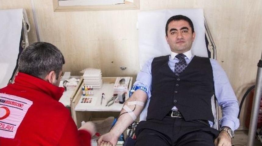 Ahlat&rsquo;ta Kan Bağışı Kampanyası