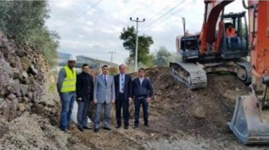 Dsi B&ouml;lge M&uuml;d&uuml;r&uuml; &Ouml;zg&uuml;r, Gazipaşa Ovası Sulama İnşaatında İnceleme Yaptı