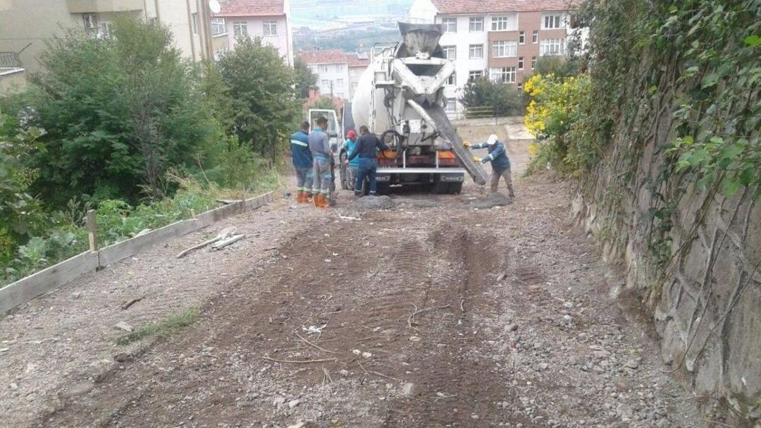 Demirtaş 30 Yıldır A&ccedil;ılamayan Yolu A&ccedil;tı