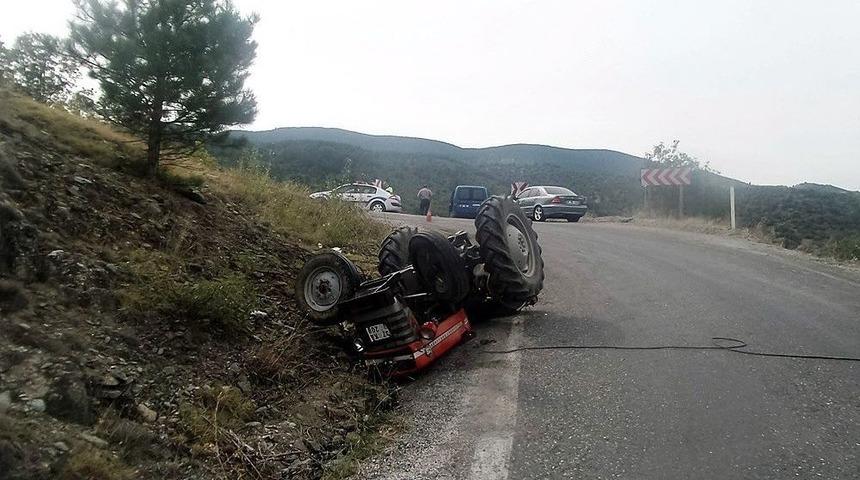 Kastamonu&rsquo;da Trakt&ouml;r&uuml;n Altında Kalan S&uuml;r&uuml;c&uuml; Yaralandı