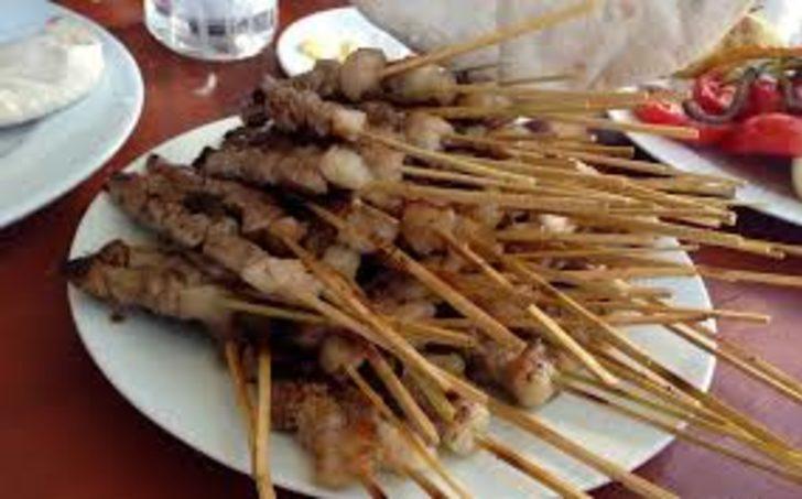 43 kiloluk kadın 290 çöp şiş yedi! G4